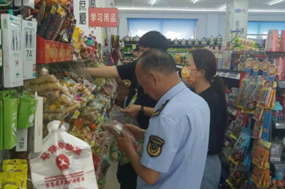 加強(qiáng)校園食品安全抽檢 護(hù)航師生舌尖上的安全